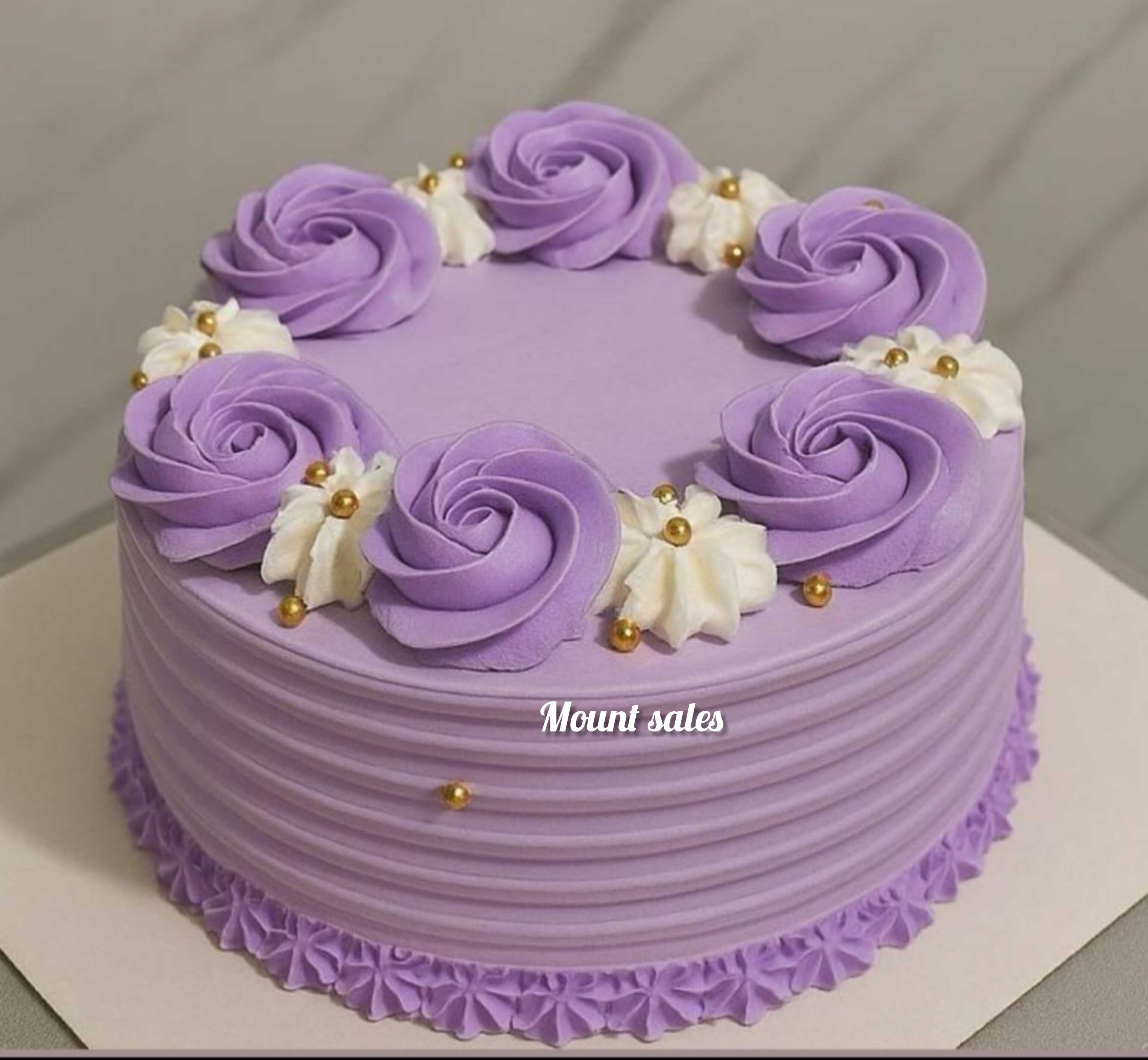 Premium RED N White Velvet Cake